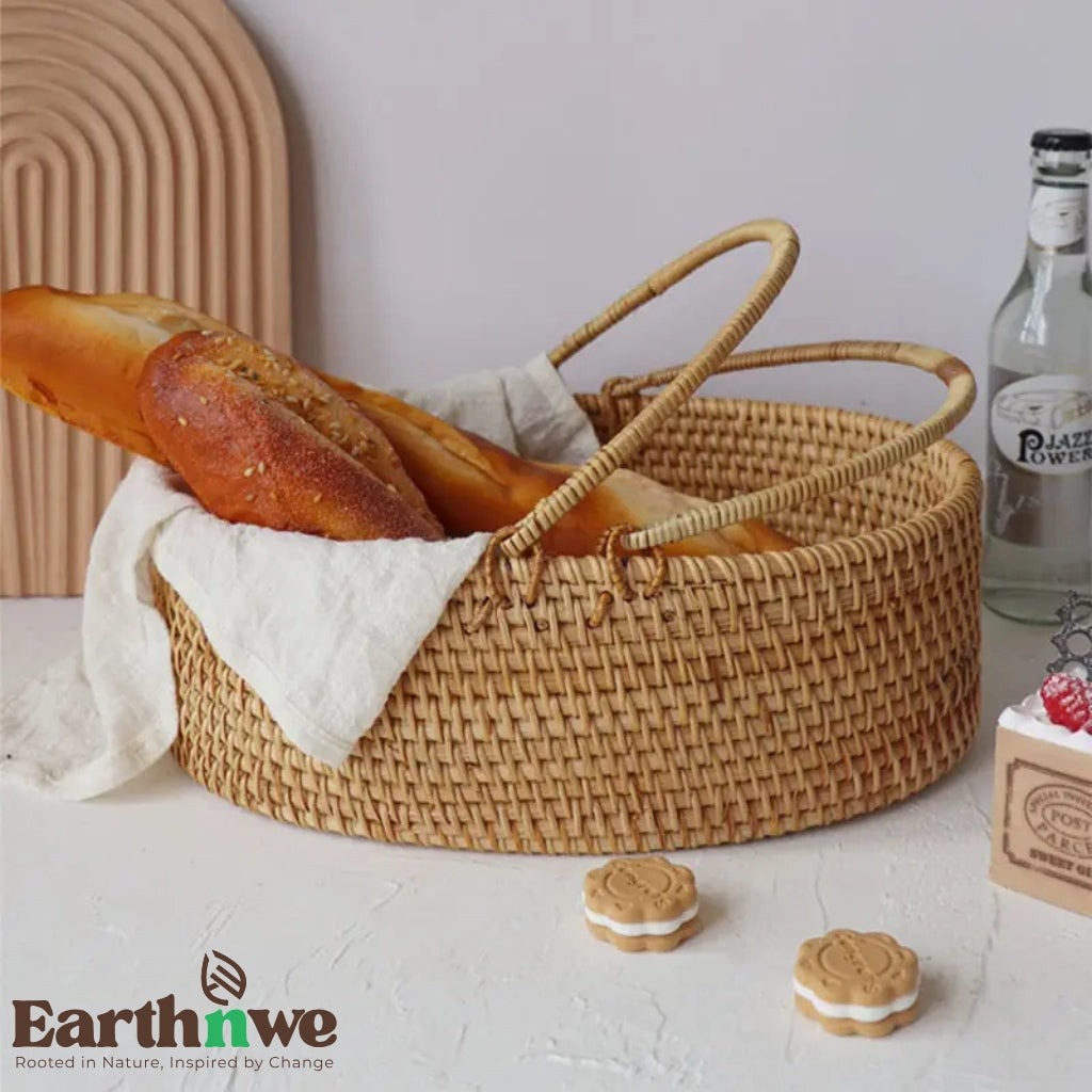 Fruit basket with handle, natural rattan